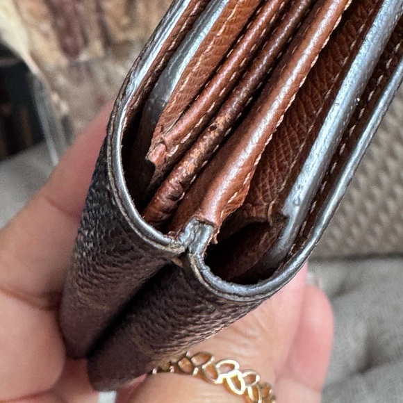 Louis Vuitton Vintage Monogram Wallet - Picture 12 of 16